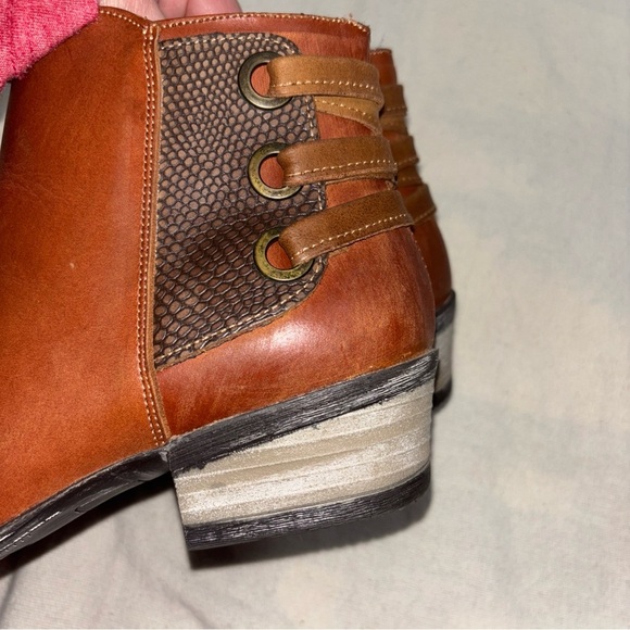 Sterling River Womens Sz9 Brown Shortie Bootie Rust Color Leather Lace Back - Picture 6 of 10